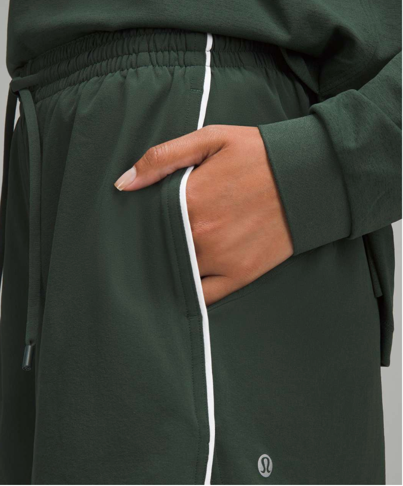 Lululemon Lightweight High-Rise 3” Relaxed Short in Legacy Green thumbnail 3