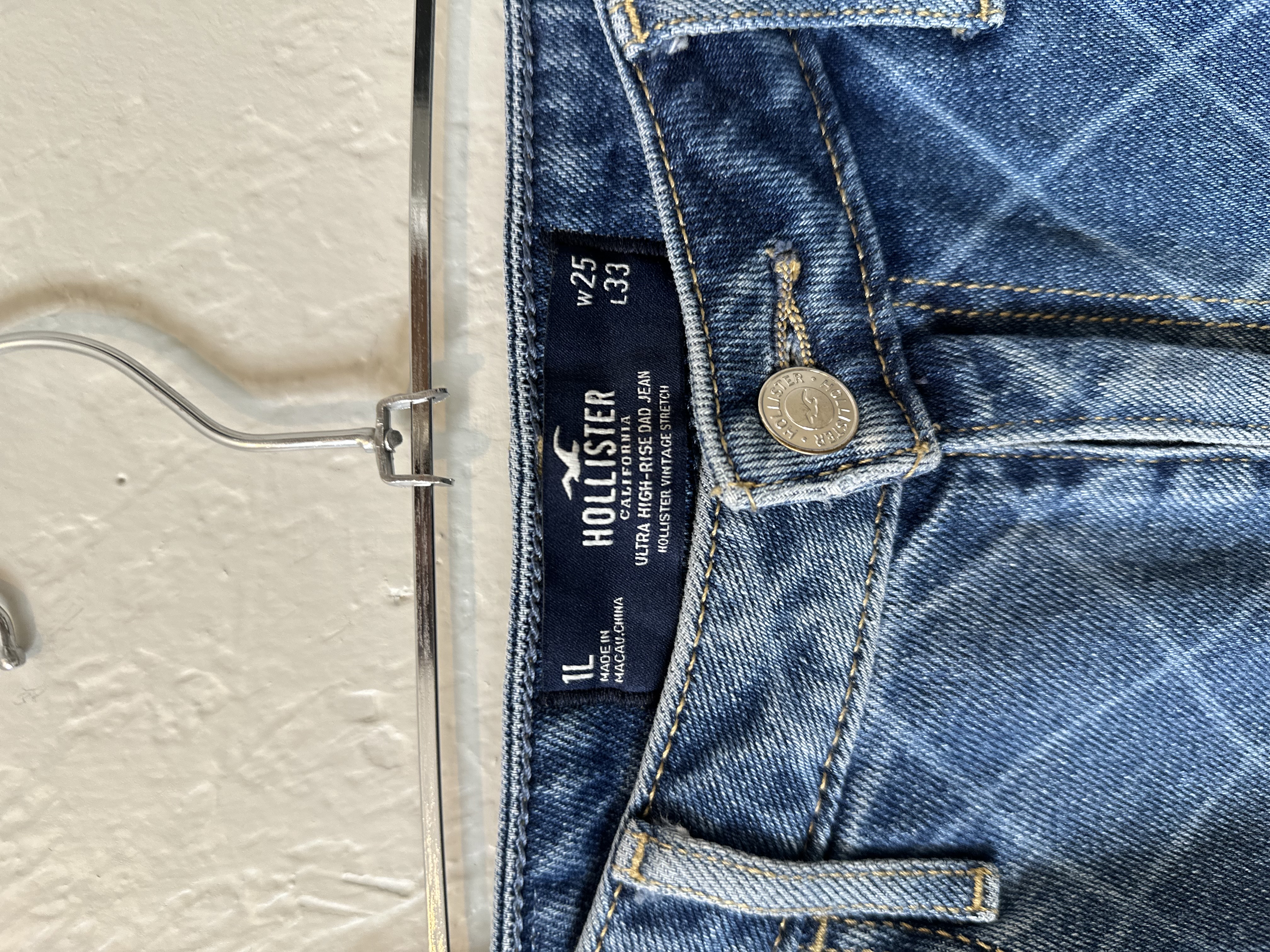 Hollister Ultra High Rise Patterned Dad Jeans thumbnail 4