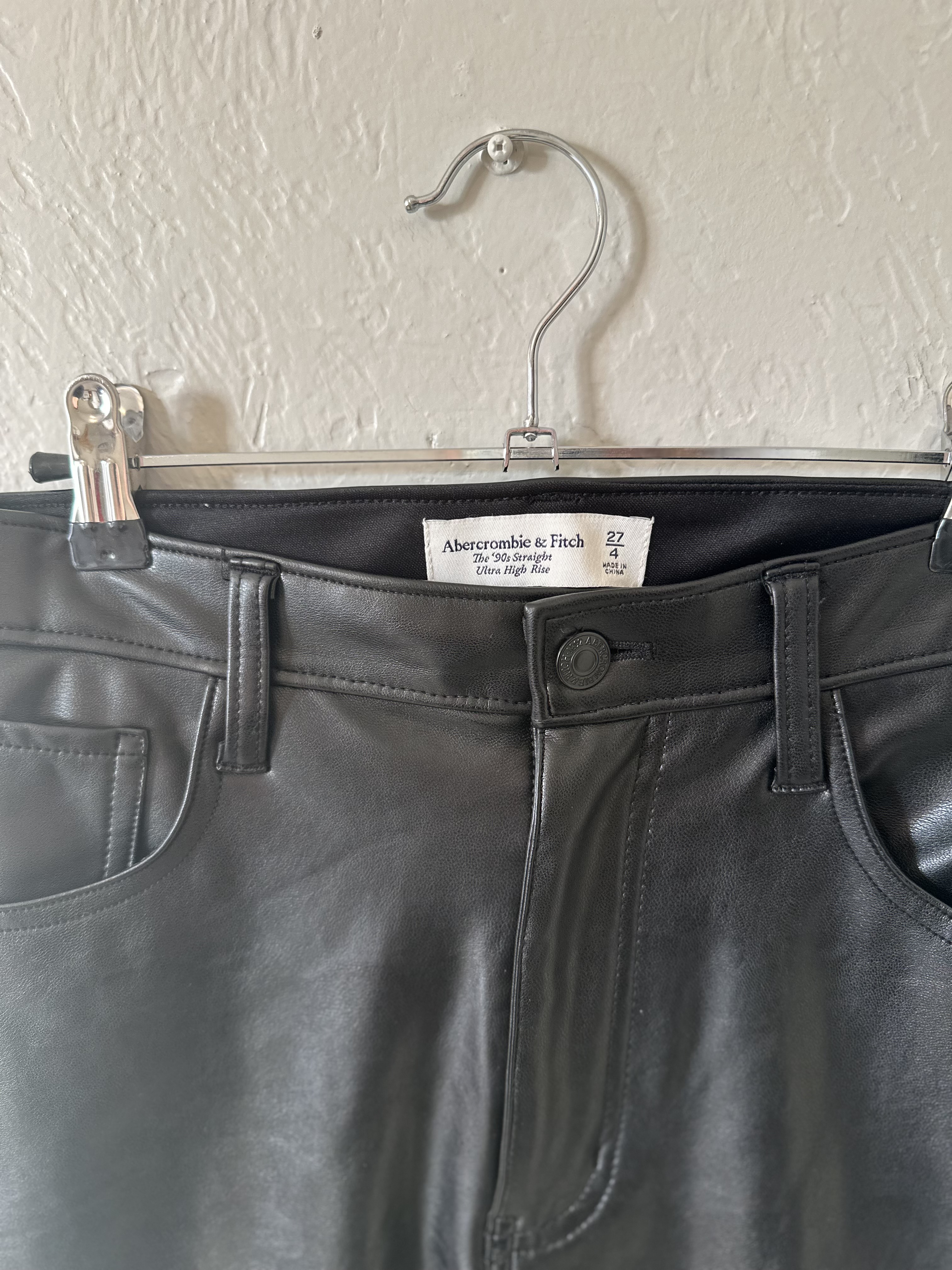 Abercrombie & Fitch “The 90s Straight Ultra High Rise” Leather Pants thumbnail 6