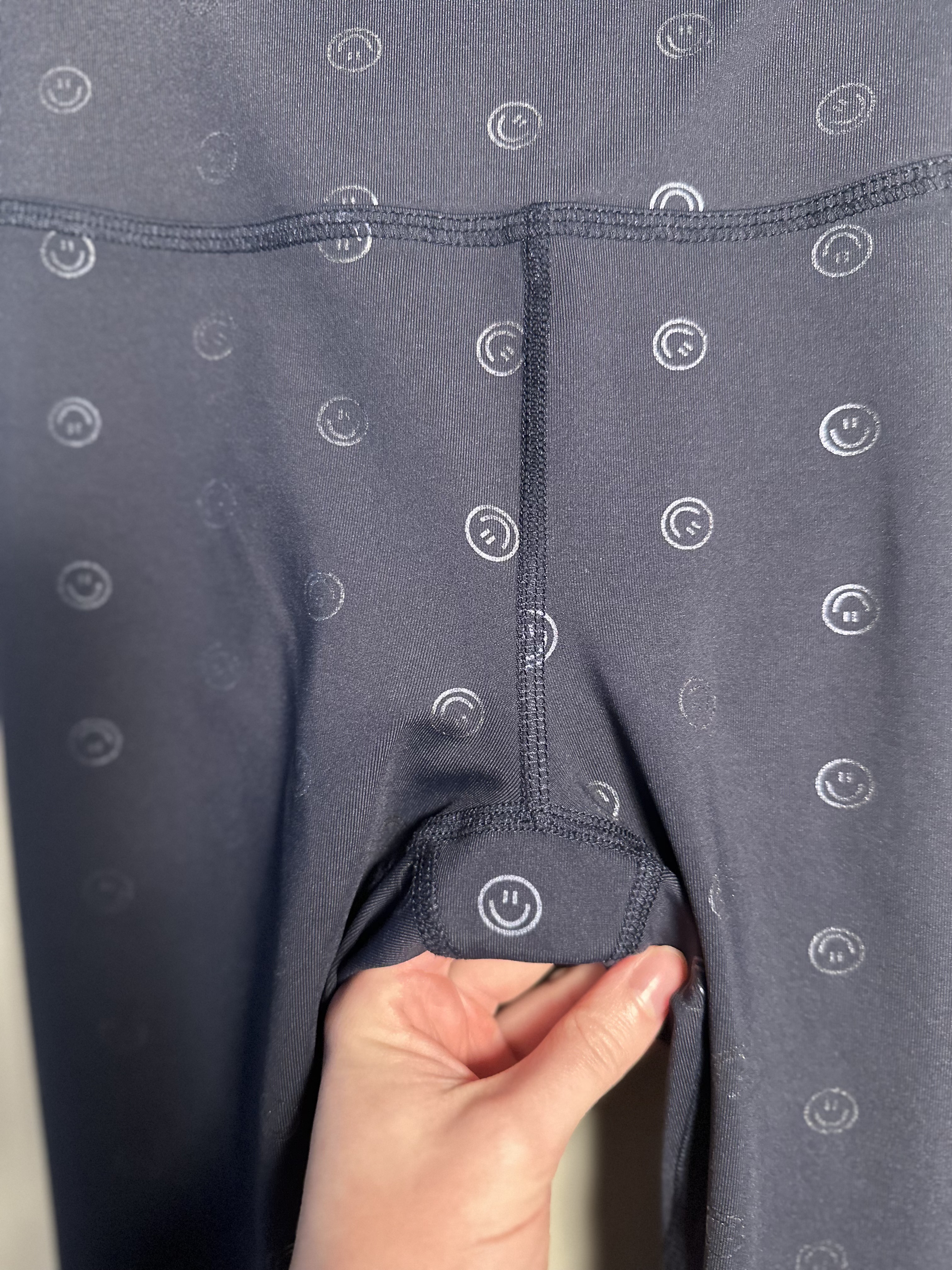Beyond Yoga Smiley Face Leggings thumbnail 5