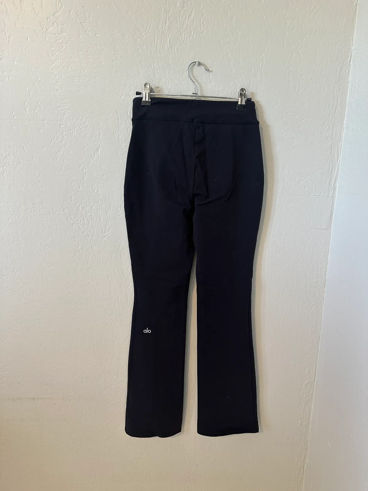 Alo Yoga Split Hem Flutter Leggings  thumbnail 4