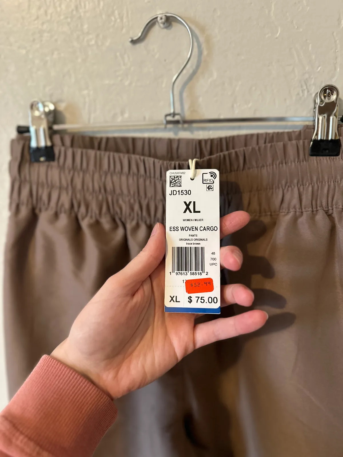 NWT Adidas Essentials Woven Wide Leg Cargo Pants thumbnail 3