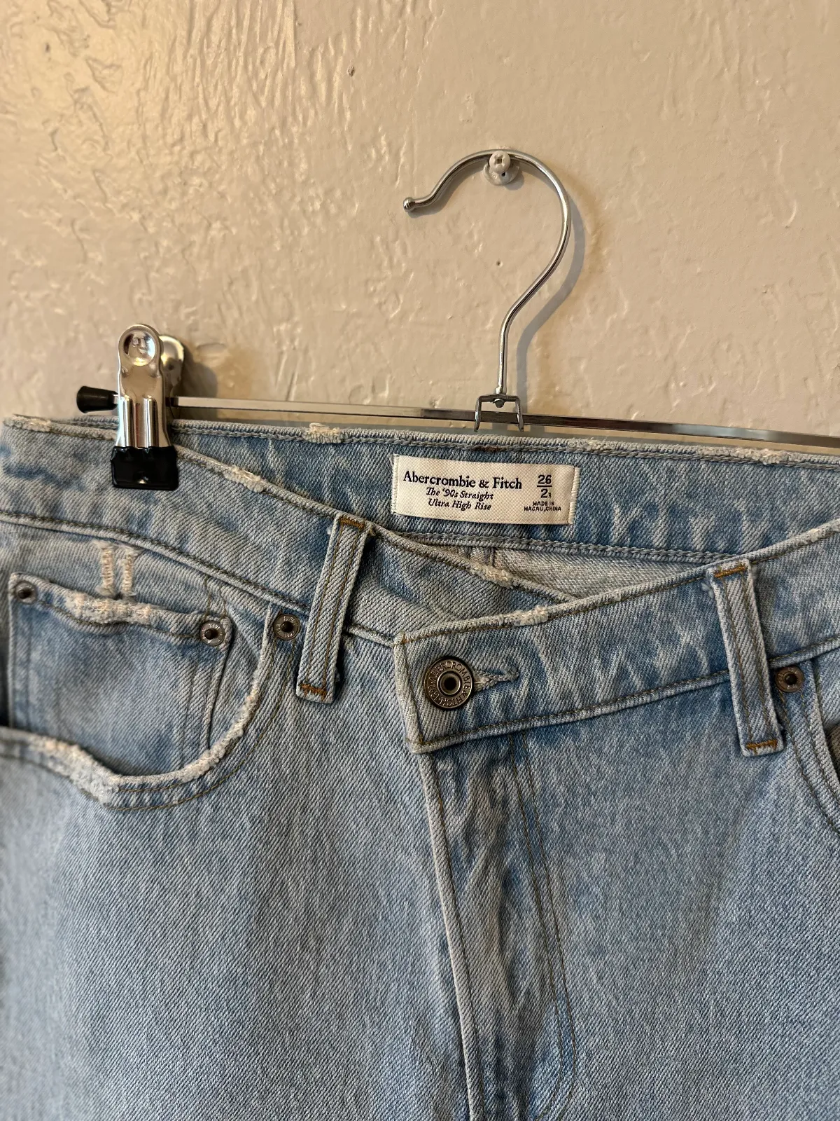 Abercrombie & Fitch "The 90s Straight Ultra High Rise" Jeans with Crossover Waist thumbnail 4