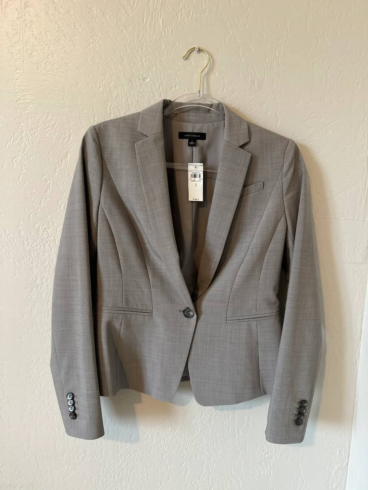 NWT Ann Taylor "The Long One-Button Blazer" in Bi-Stretch in Gray thumbnail 3