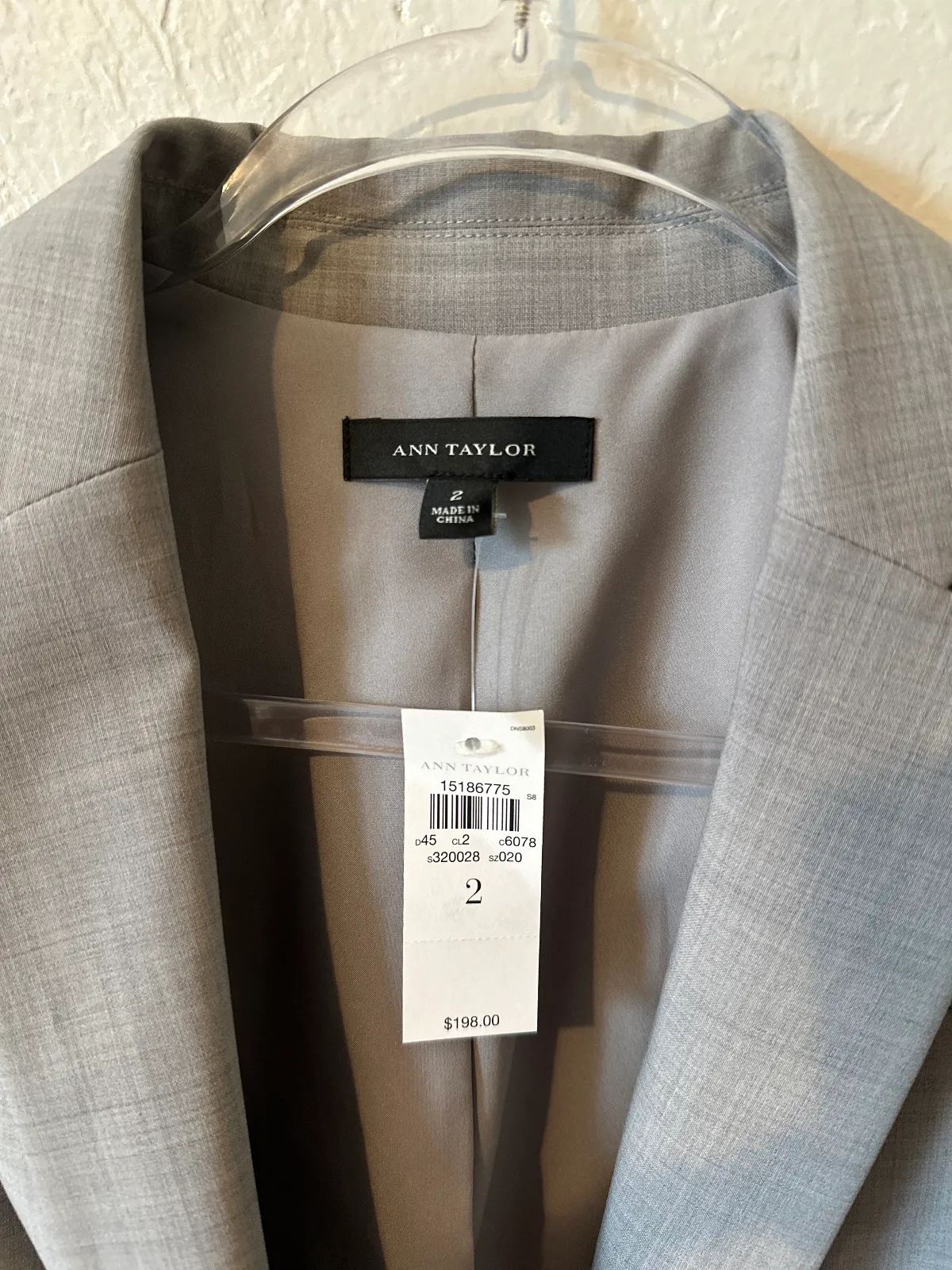 NWT Ann Taylor "The Long One-Button Blazer" in Bi-Stretch in Gray thumbnail 6