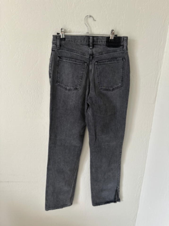 Abercrombie & Fitch “The 90s Straight Ultra High Rise” Jeans in Black WITH SLIT thumbnail 6