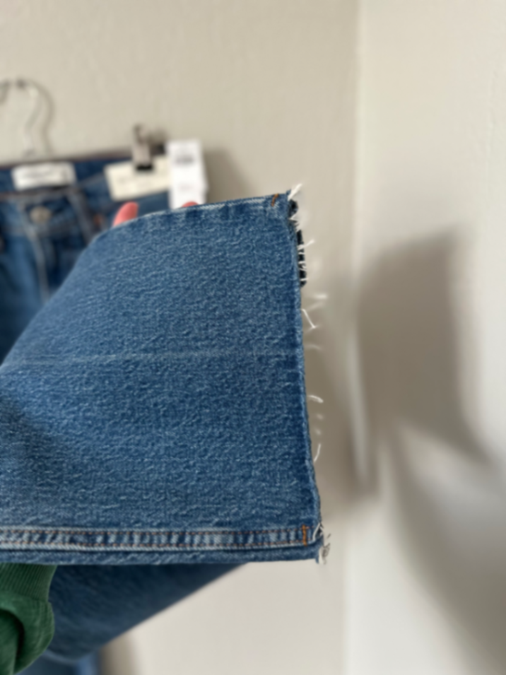 NWT Abercrombie & Fitch High Rise 90s Relaxed Jean thumbnail 5