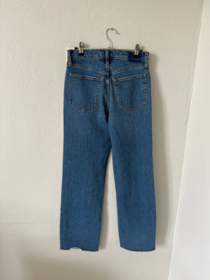 NWT Abercrombie & Fitch High Rise 90s Relaxed Jean thumbnail 6