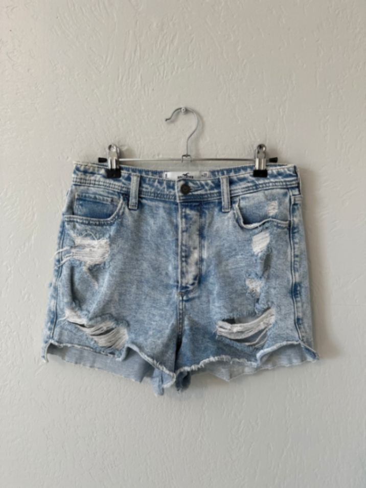 Hollister Curvy Ultra High-Rise Mom Short 3"