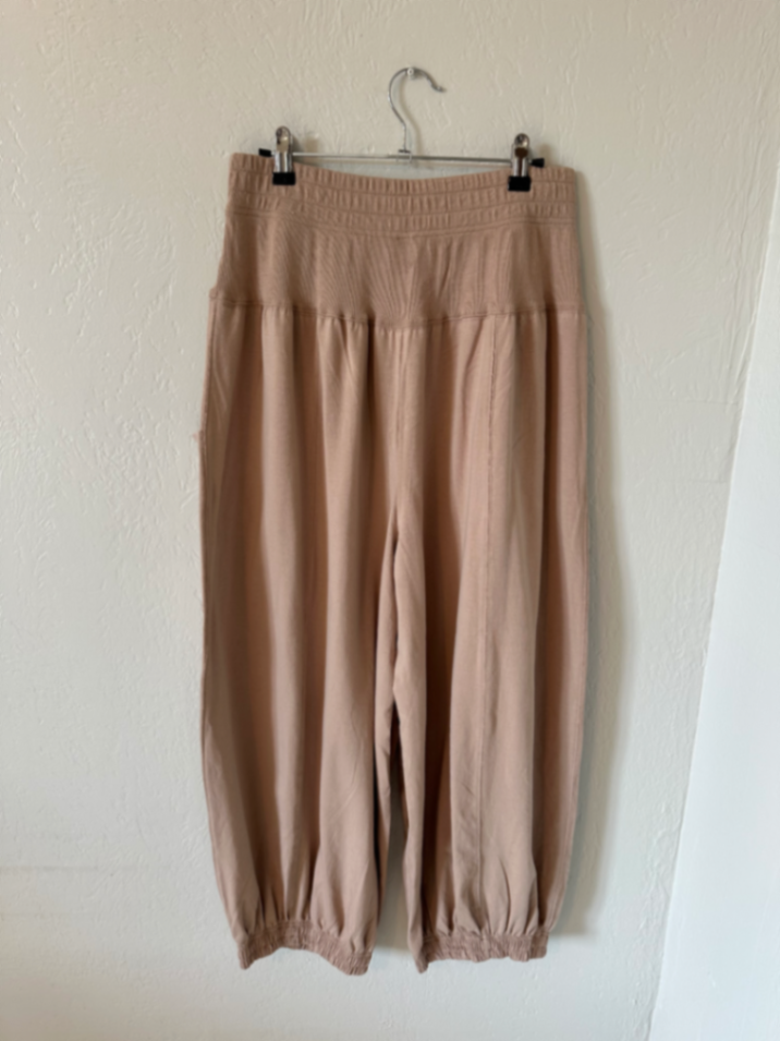 NWOT Free People Up In The Air Pants  thumbnail 4