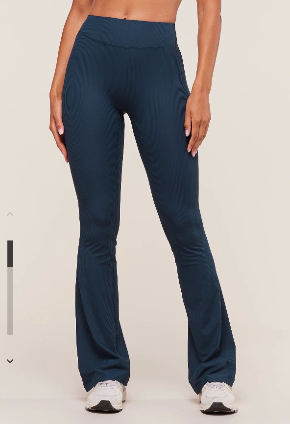 NWT Gymshark Ribbed Flare Leggings thumbnail 2