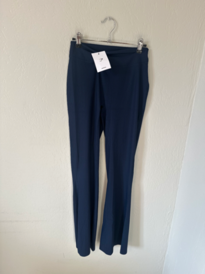 NWT Gymshark Ribbed Flare Leggings thumbnail 3