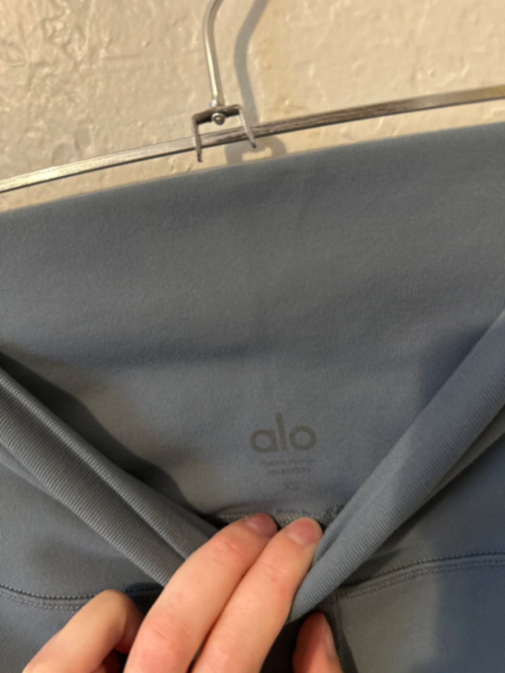 Alo Yoga Coast Stirrup Legging thumbnail 5